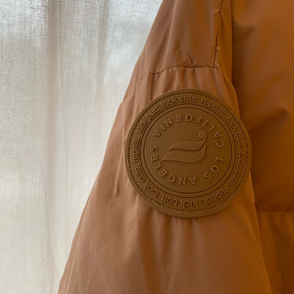 Fabletics puffer - Picture 2 of 4